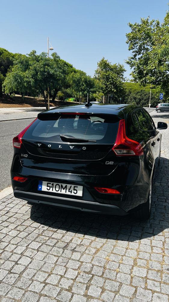 Volvo V40