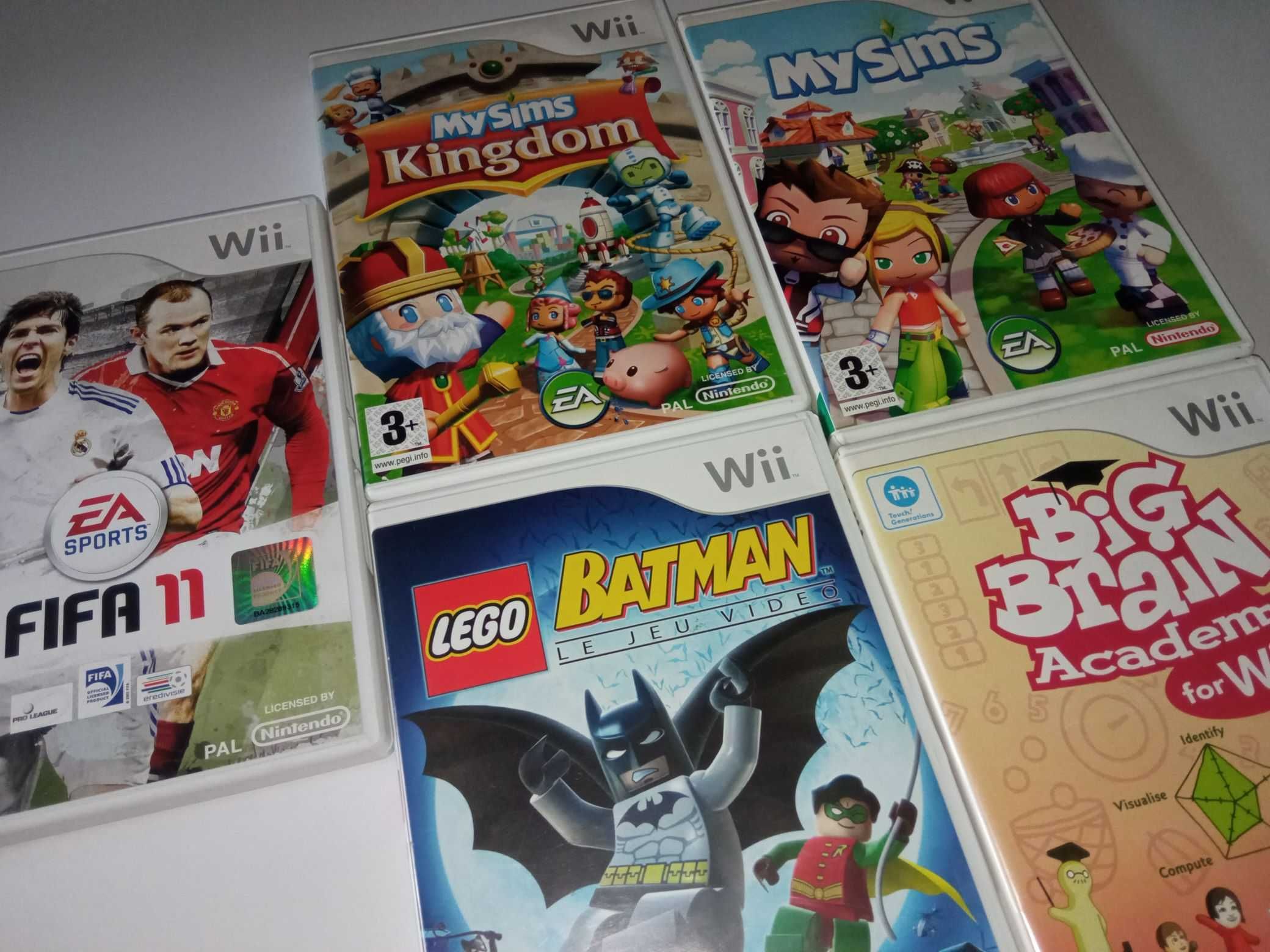Ігри на Wii: FIFA 11, LEGO Batman, MySims Kingdom, Big Brain Academy