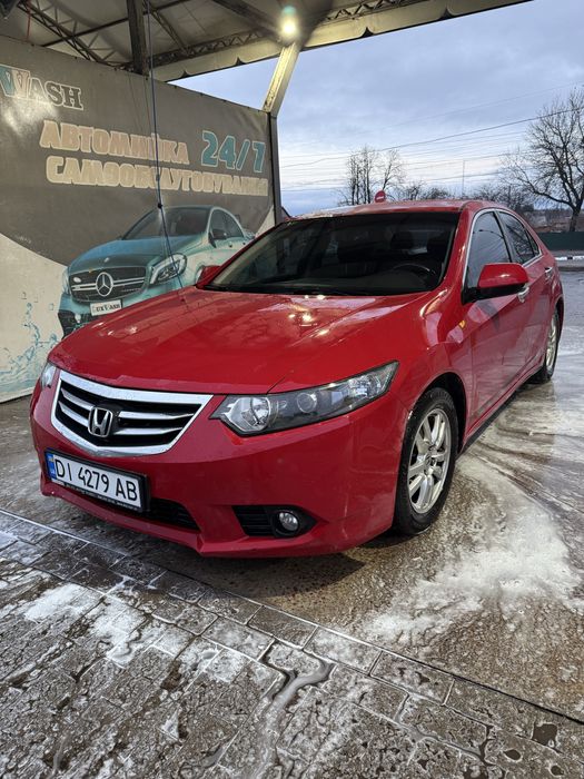 Honda accord 8 2.0 бензин 2011 року 163 тис.км