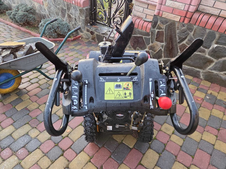 снігоприбиральник Partner PSB 300 ( U.S.A. )