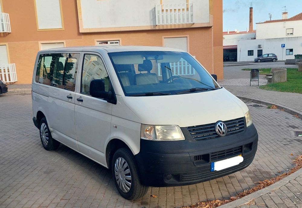 VW Transporter T5 1.9 TDI 9 lugares