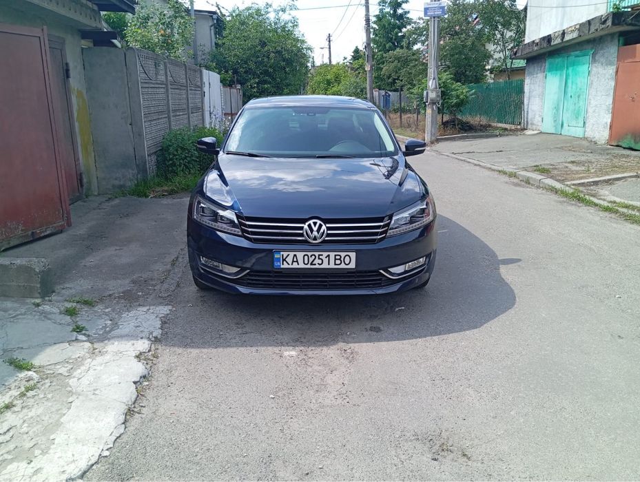 Volkswagen Passat 2012 • 2.5 бензин • Автомат • Київ