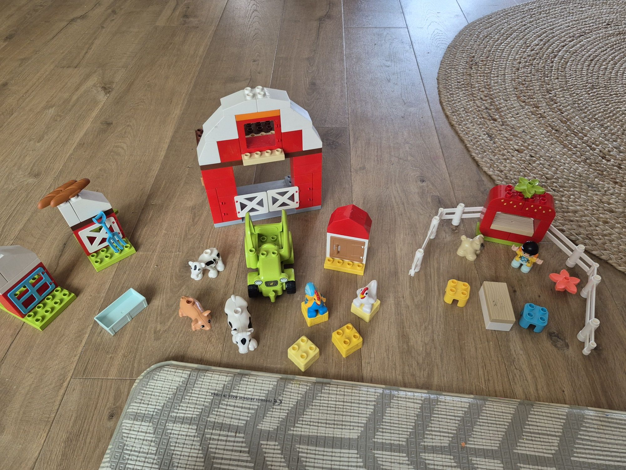 Lego duplo stodoła i traktor