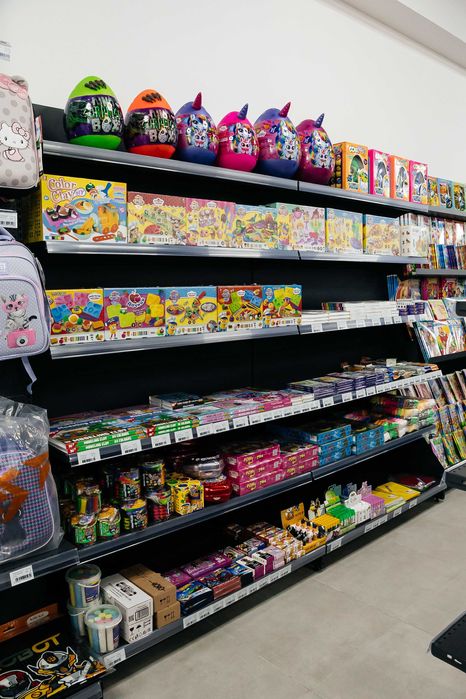 Торгові стелажі. Острівні. Для овочів, для хліба, кондитерські. Гачки