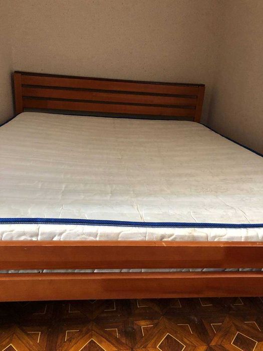 Двоспальне ліжко Ланелеві дошки. Ортопедичний матрац