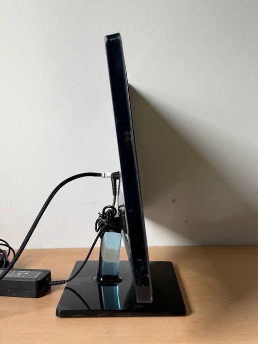 Монітор Samsung — 24”, Full HD, HDMI