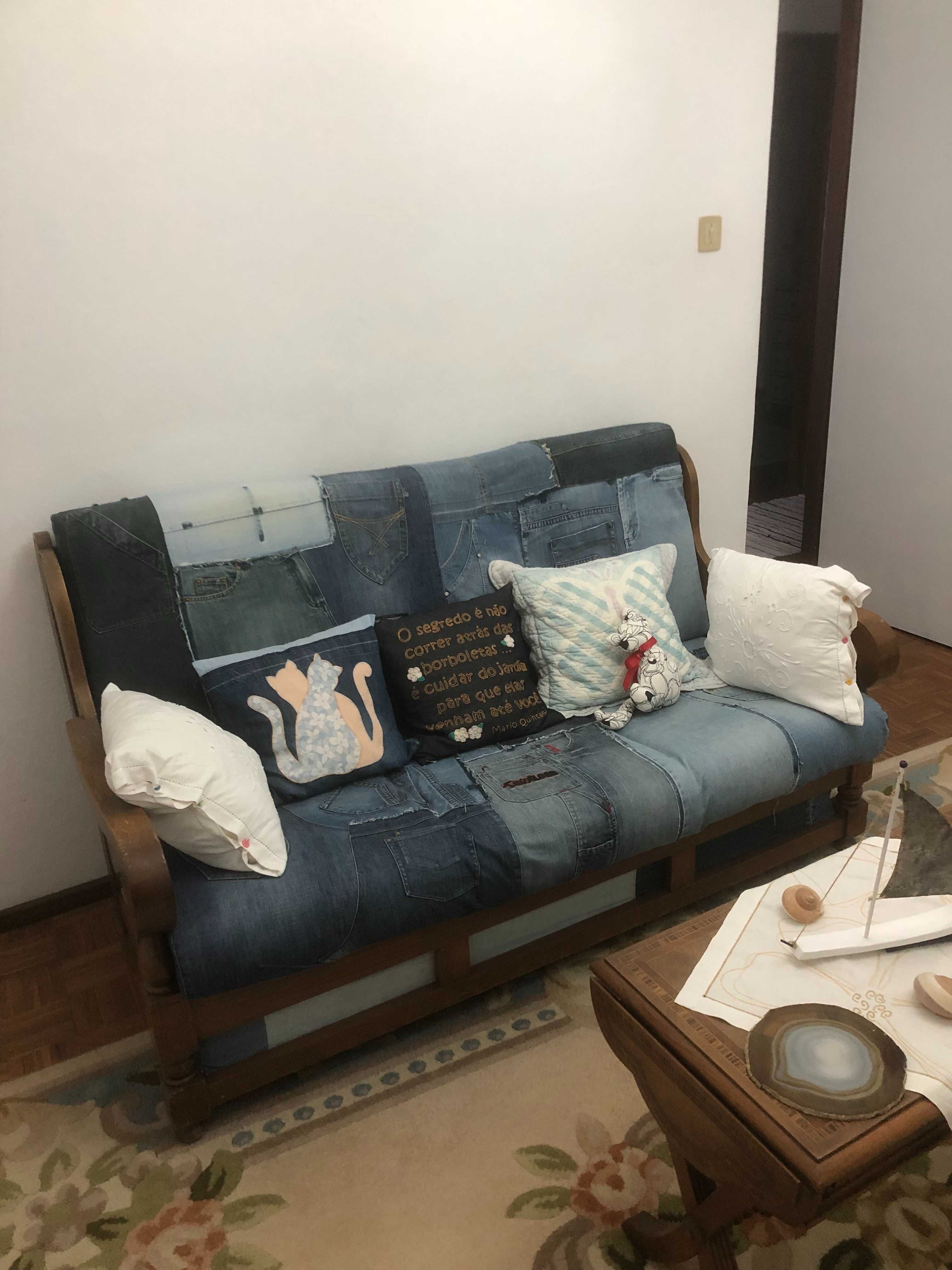Sofá cama forrado a ganga