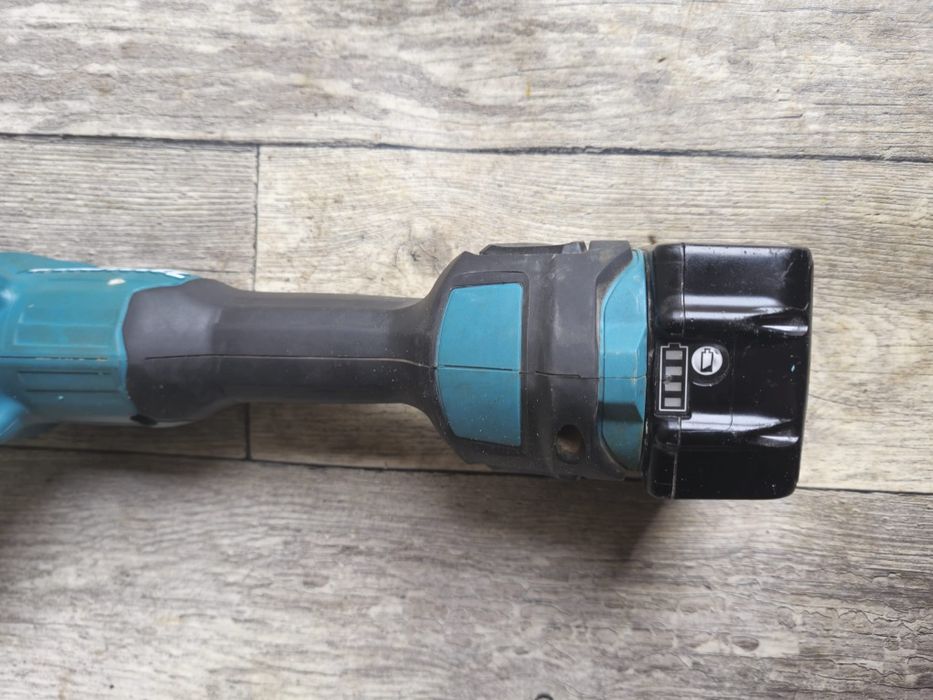 Makita DGA506 szlifierka kątowa z baterią 6ah
