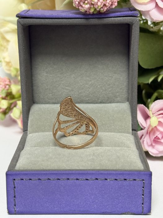 Золотое кольцо 19р.