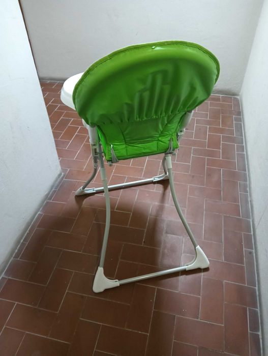 Cadeira de criança para refeição