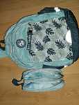 Conjunto mochila e estojo