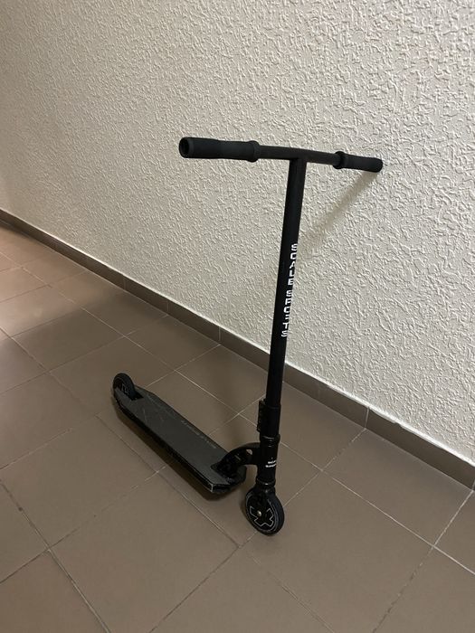 Трюковий самокат