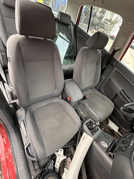 Fotele Volkswagen Golf V Plus Siedzenia kanapa Golf 5 Plus komplet