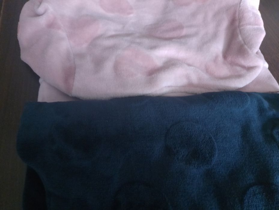 Sweter w serduszka i kółka