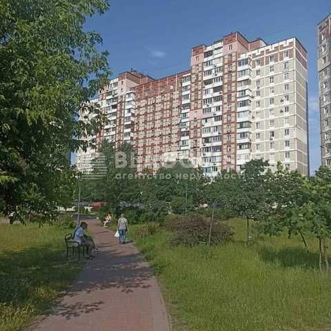 Продаж 3 кім. квартири на Прос. Червоної калини Троєщина