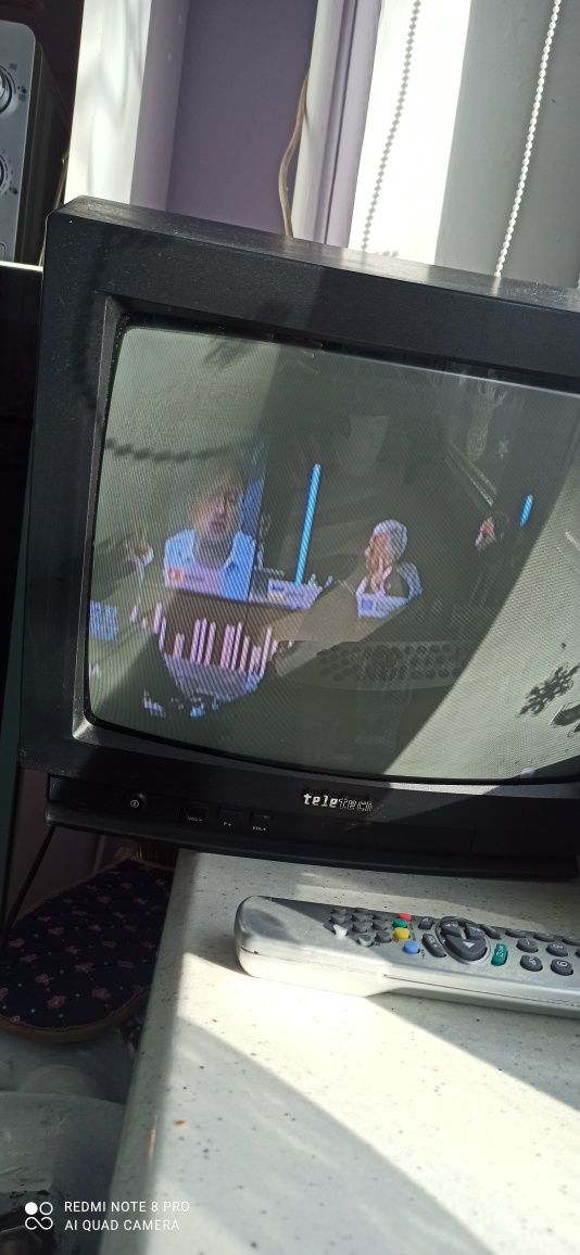 Телевизор старый