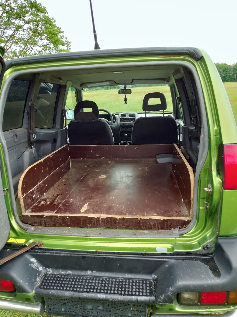Nissan Terrano 4x4 z Niemiec 2.3 benzyna klima