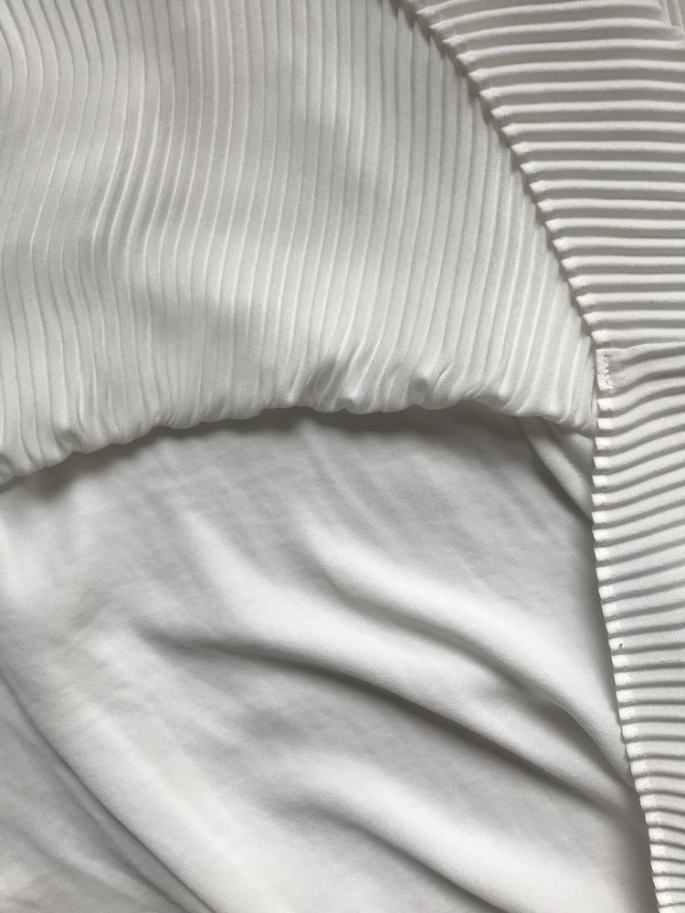 Biała bluzka plisowana Massimo Dutti M wada