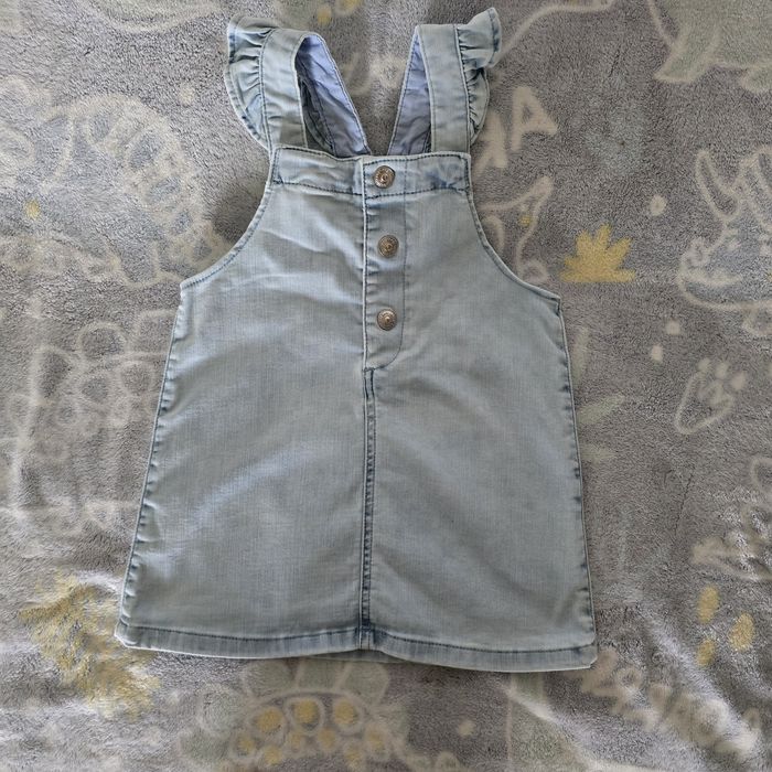 Zestaw markowych ciuszków dla dziewczynki