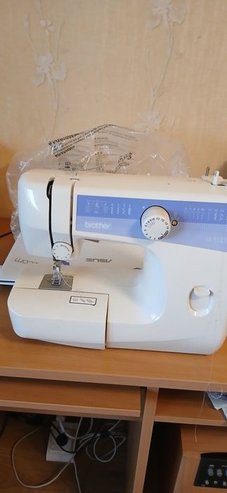 Швейна машинка Brother LS-2125