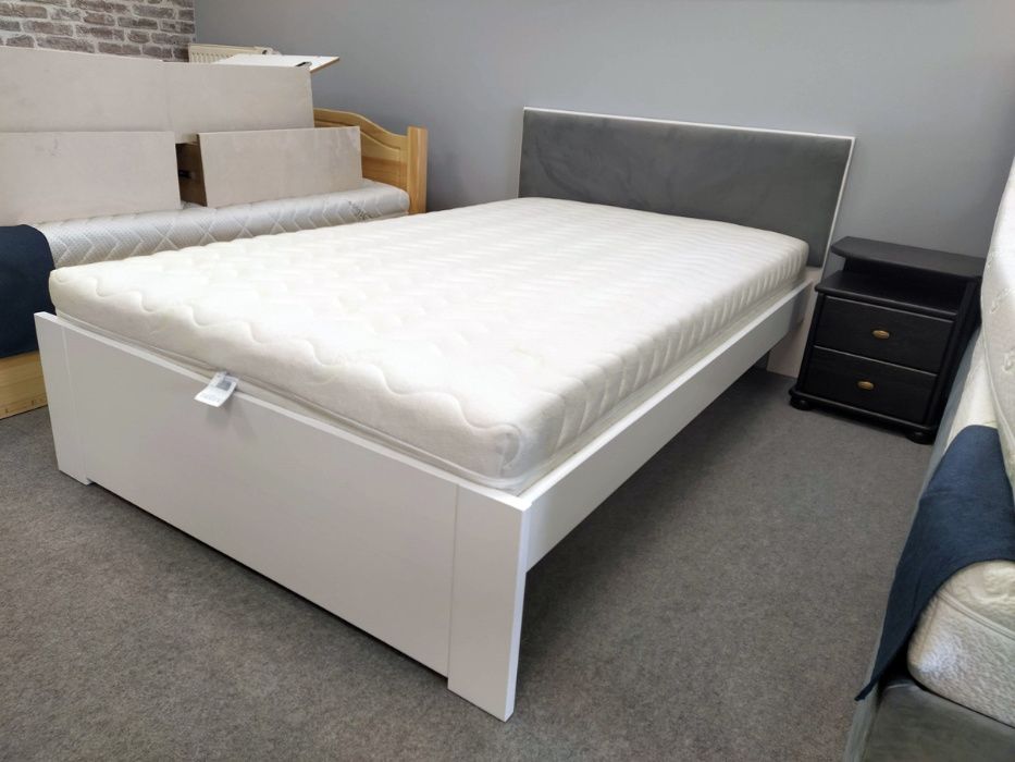 Łóżko białe z szarą tapicerką lite drewno 120x200