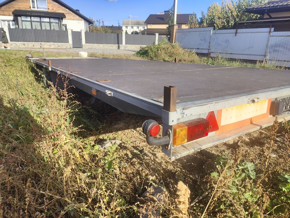 Причіп 3500кг 8.6м прицеп