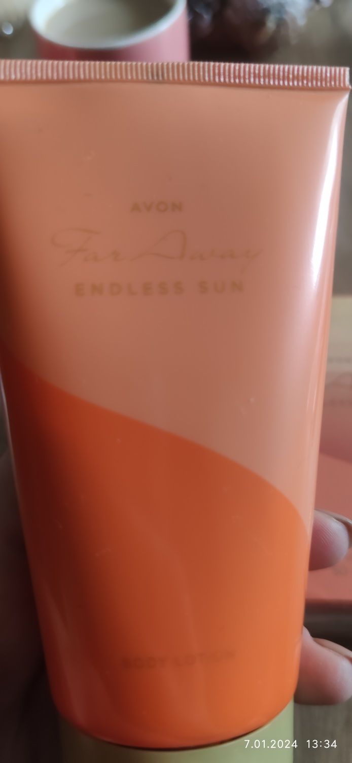 Zestaw perfumy plus krem perfumowany For Away  Endles Sun