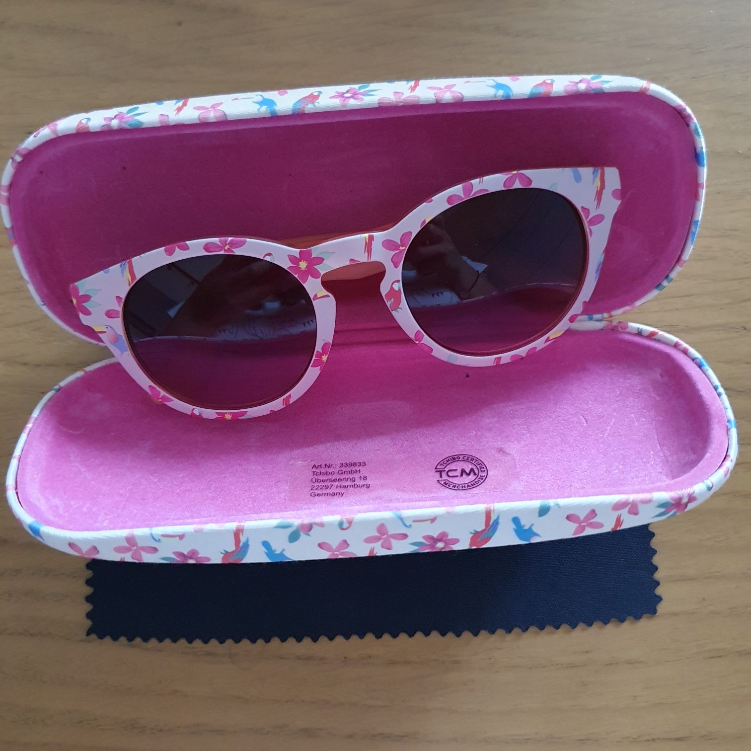Okulary przeciwsłoneczne Tchibo ochrona UV ,etui