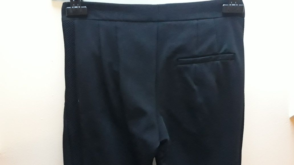 Czarne ciepłe legginsy joggersy ZARA, XS