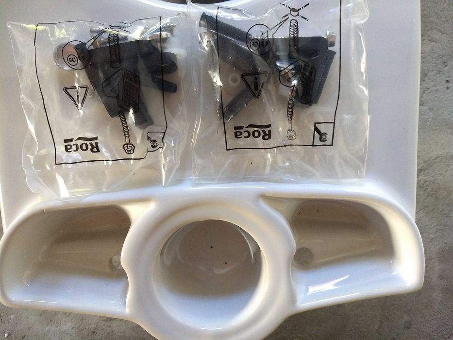 Muszla klozetowa wolnostojąca Roca nowa