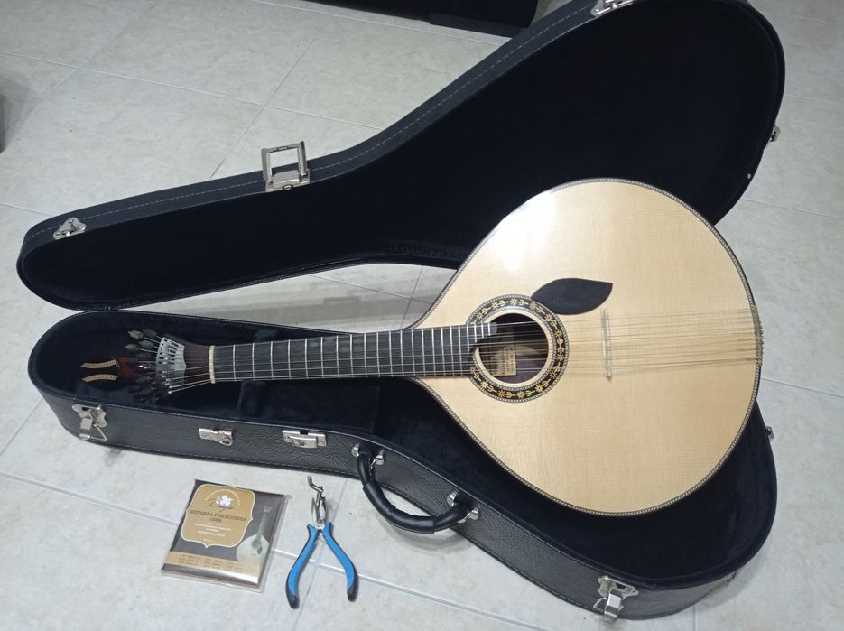 Guitarra Portuguesa