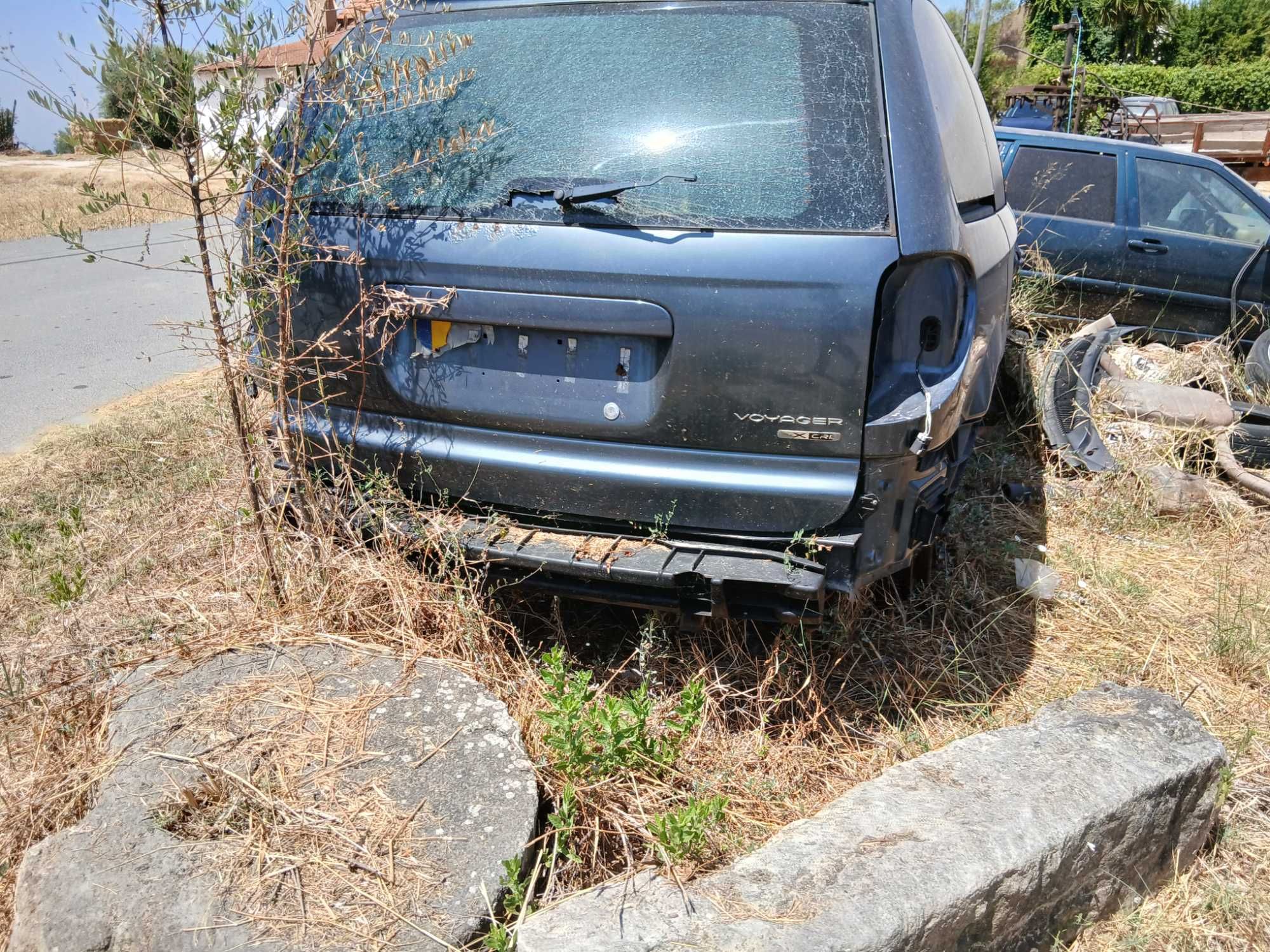 Peças  Chrysler  Voyager LxCRD e Mazda 6