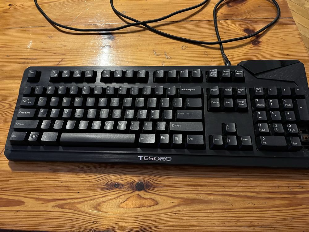 Klawiatura gamingowa Tesoro Durandal Cherry MX Brown