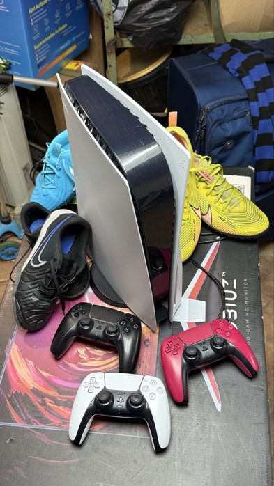 Sony playstation 5 + Fifa 26 + 2 аккаунта