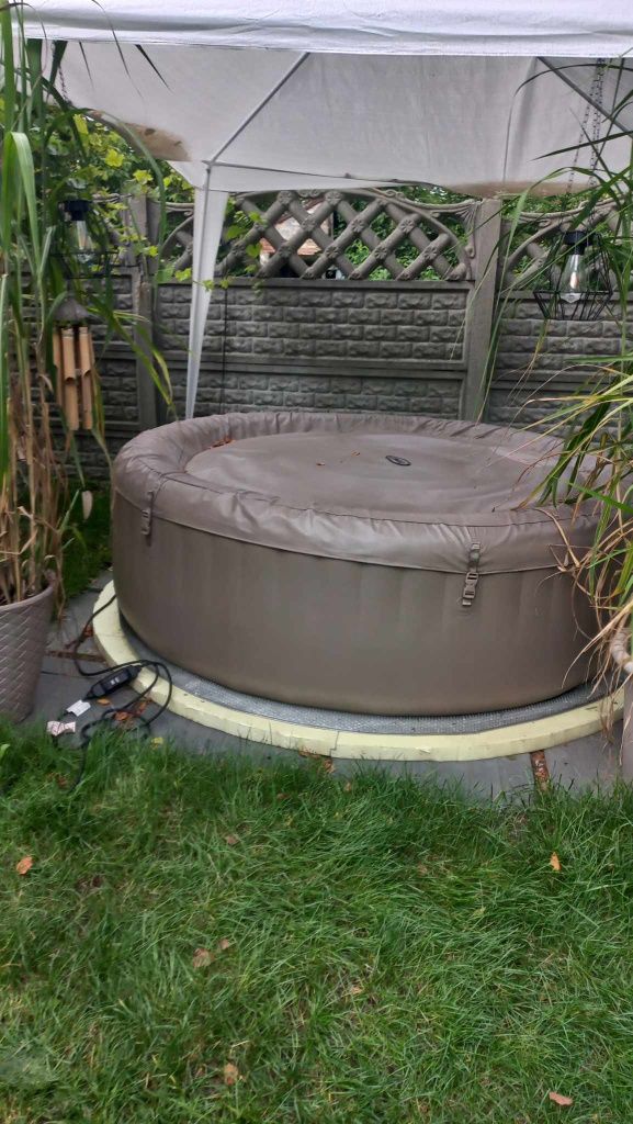 SPA JACUZZI INTEX MODEL 28428 duże 6 osobowe basen