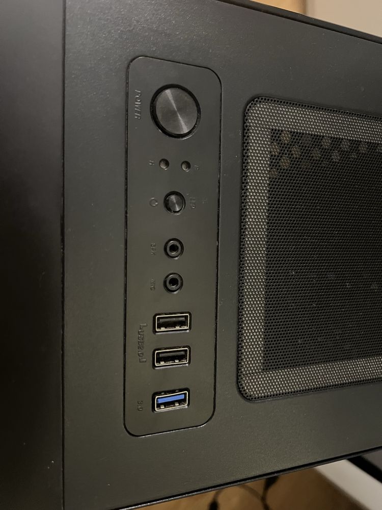 Komputer Stacjonarny intel core i7 32gb RAM 512SSD + 2,7 TB HDD