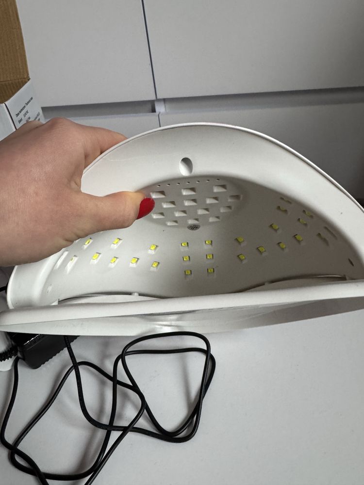 2 lampy do paznokci