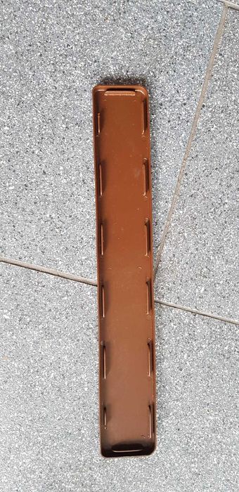 Nakładka na parapet PCV 31 x 10 cm orzech