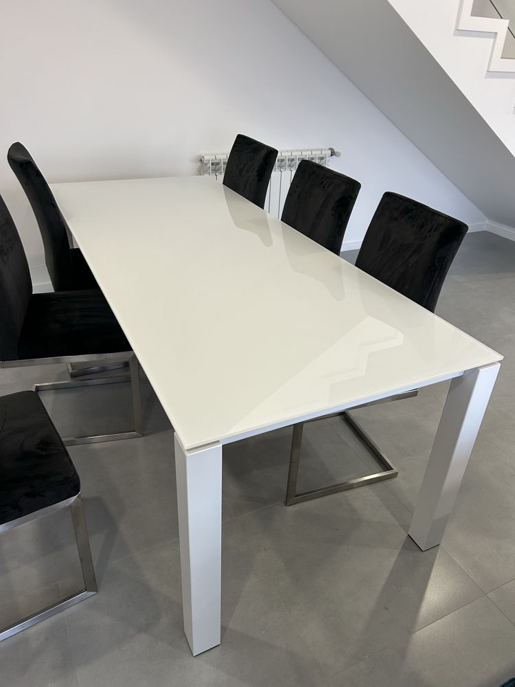 Mesa de jantar - branca com vidro por cima 2.20x90