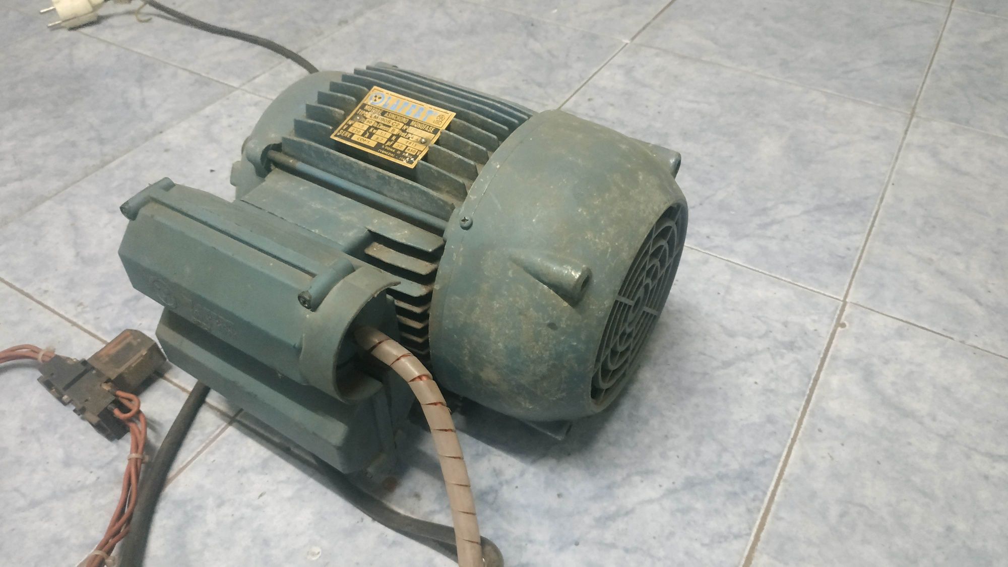 Motor monofásico