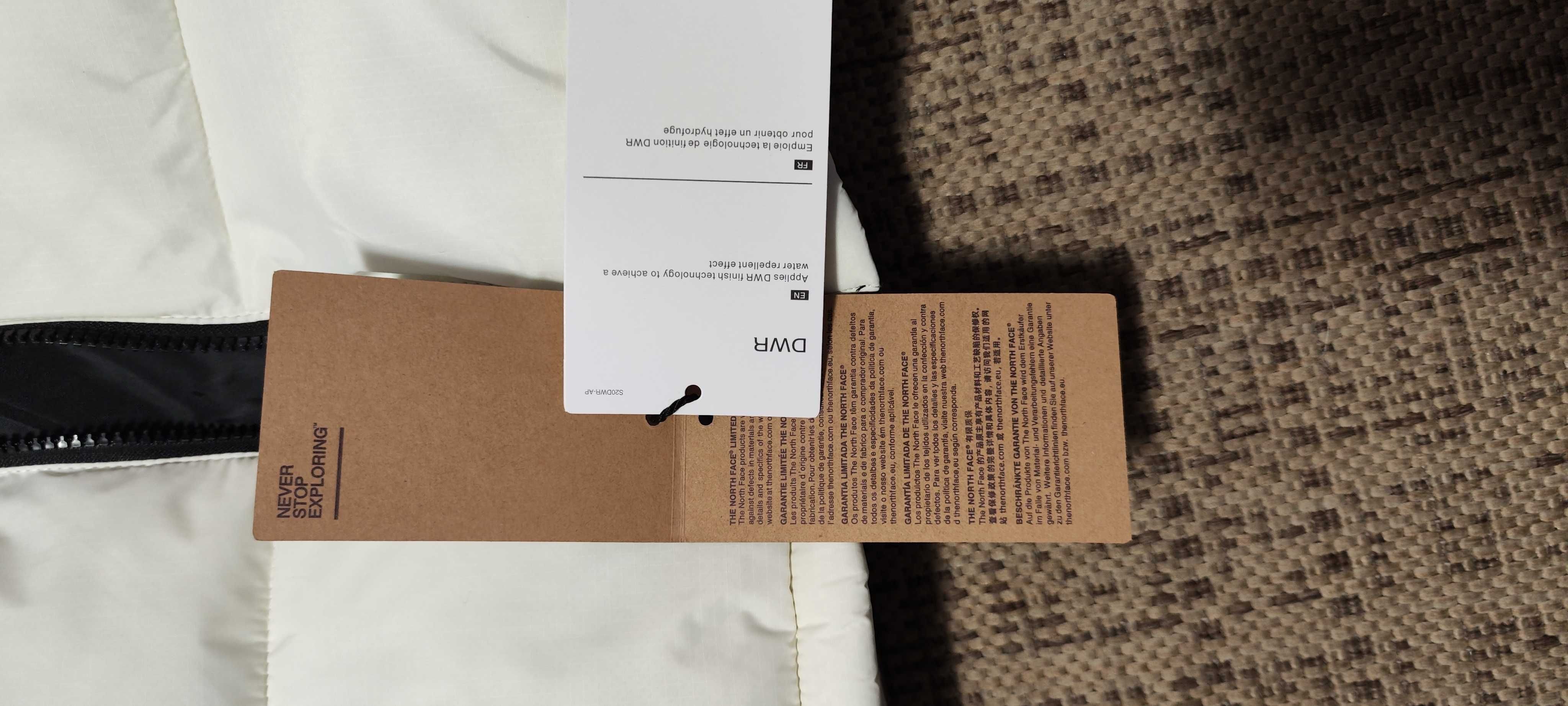 Casaco curto Nuptse para mulher