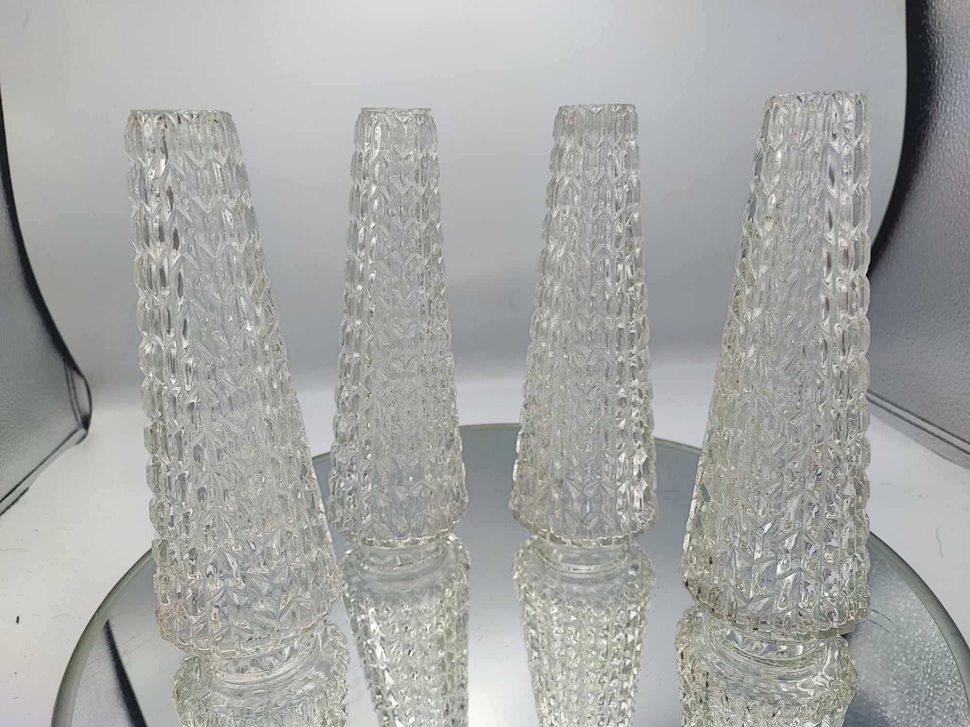Klosz,tzw.jeż,do polskich miedzianych lamp,vintage,cena za 1 sztukę