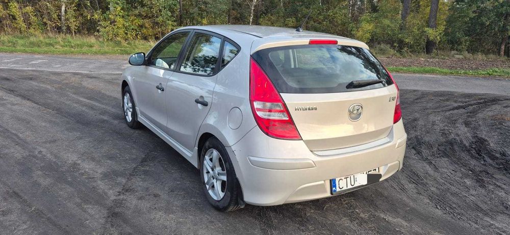 Hyundai  i30 benzyna, niski przebieg