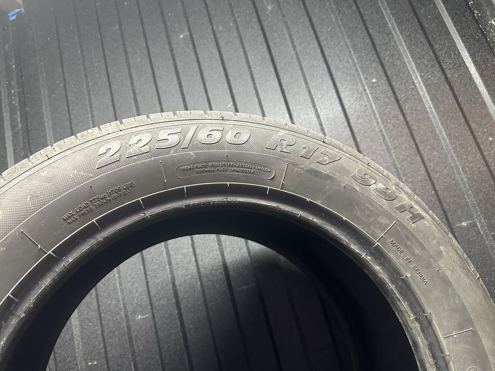 225/60  r17 SUV Tigar