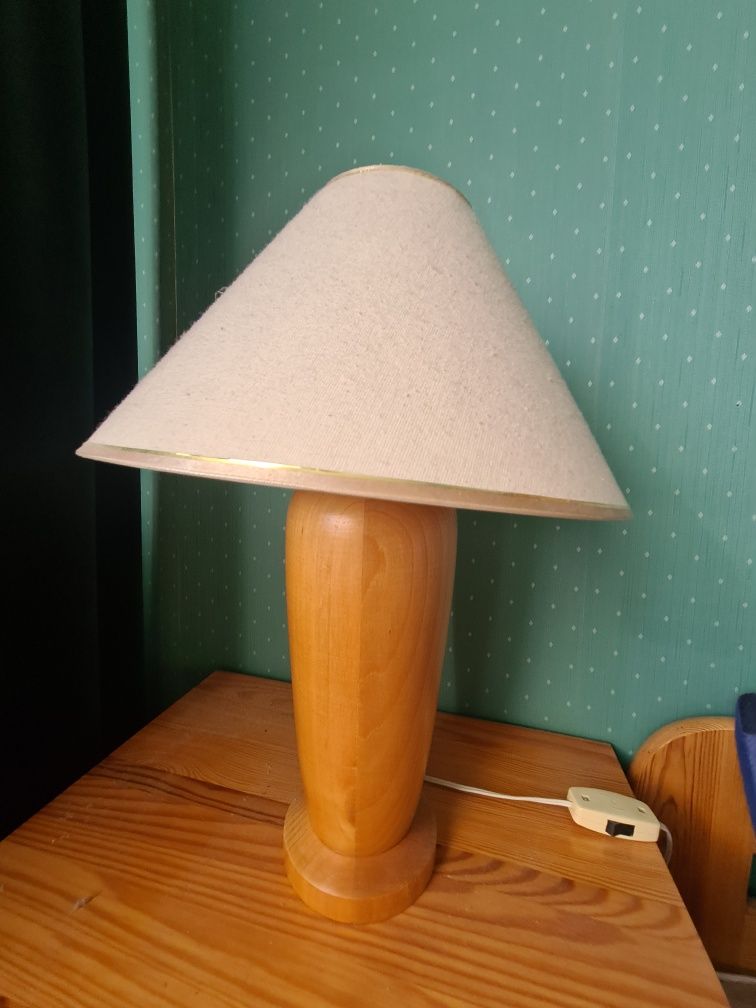 2 lampy / lampki nocne na drewnianej podstawie