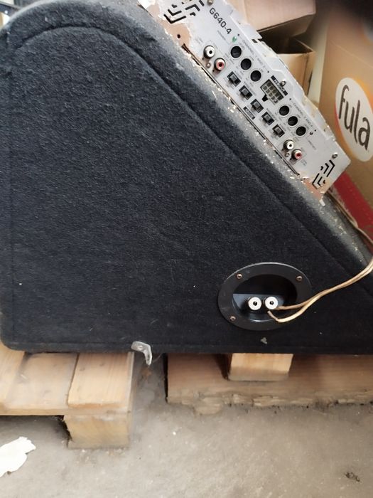 Vendo Subwoofer auto