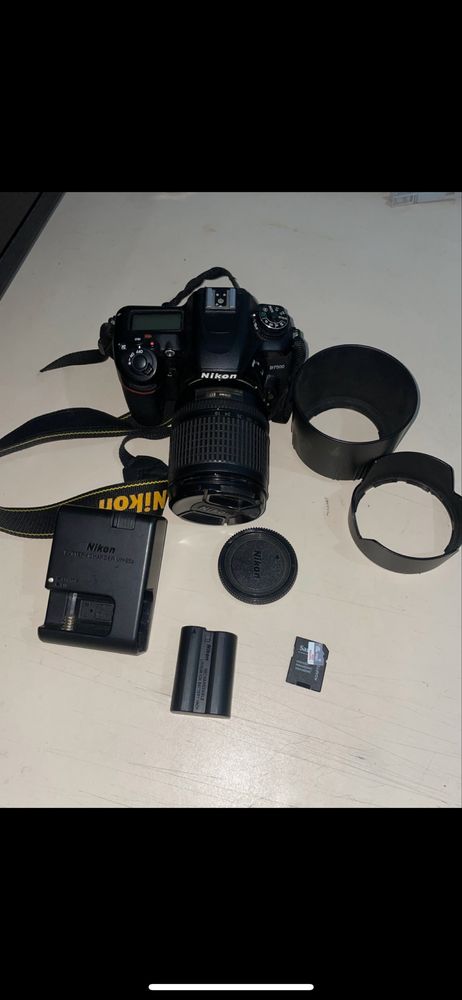 Camara Nikon D7500