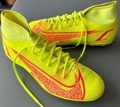 Chuteira Nike Mercurial