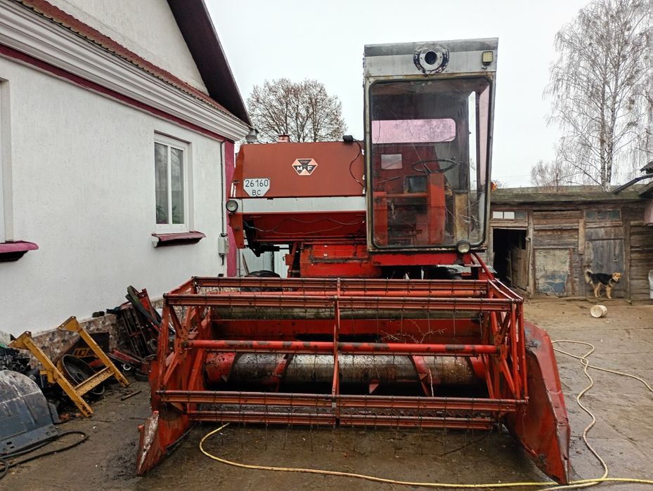 Комбайн Massey Ferguson 186комбайе