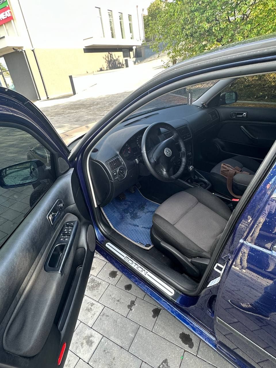Продам Volkswagen  Golf  4